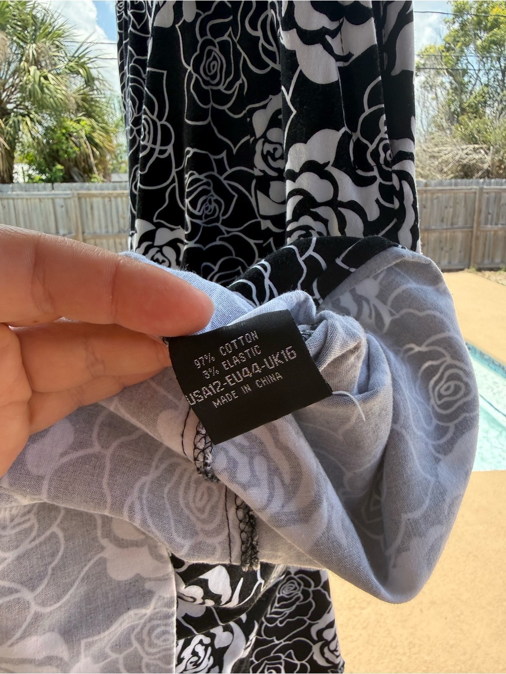 Hearts & Roses Black and white rockabilly swing dress pinup girl style 🎸🌹 - Picture 5 of 6